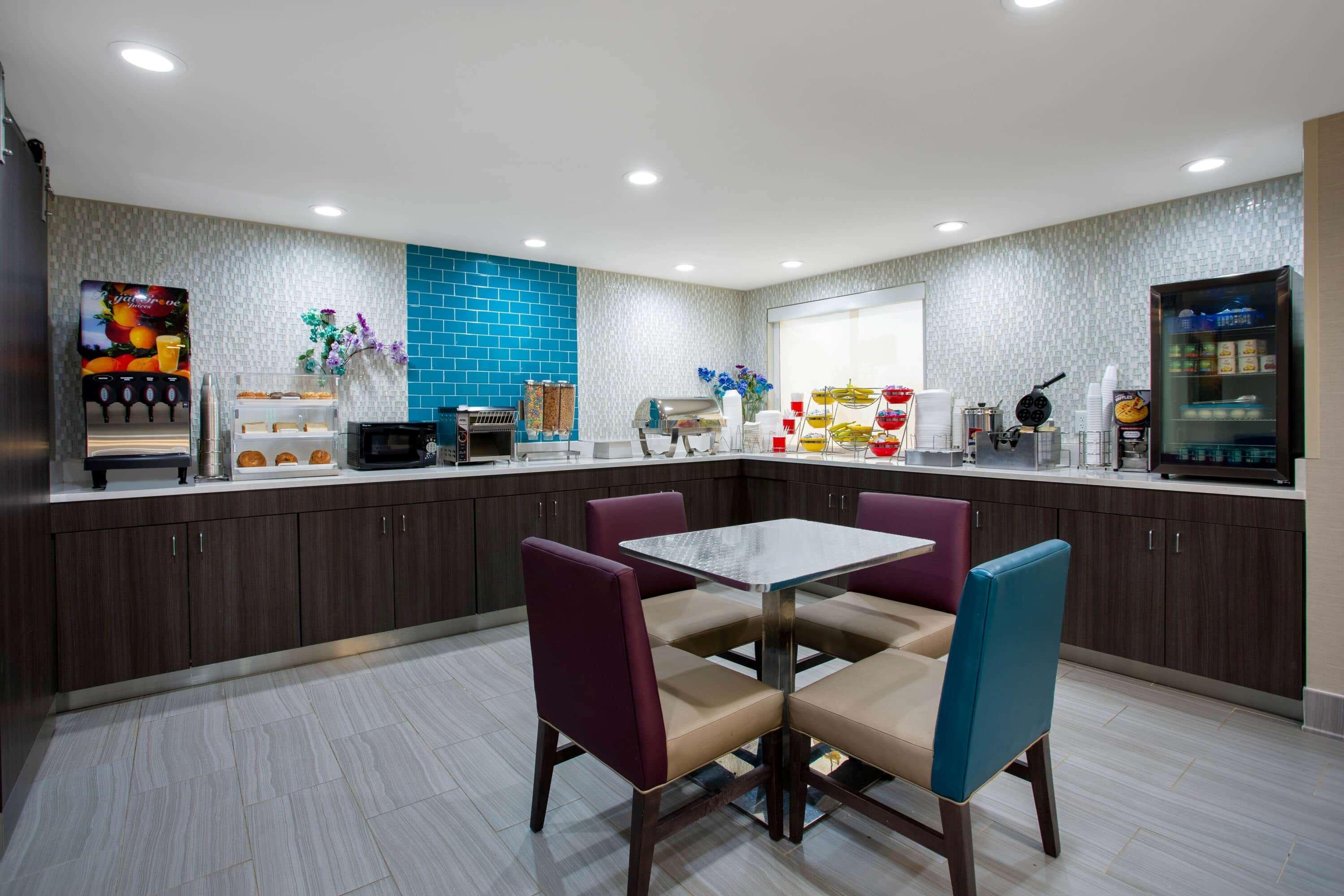 La Quinta Inn By Wyndham Roanoke Salem Esterno foto