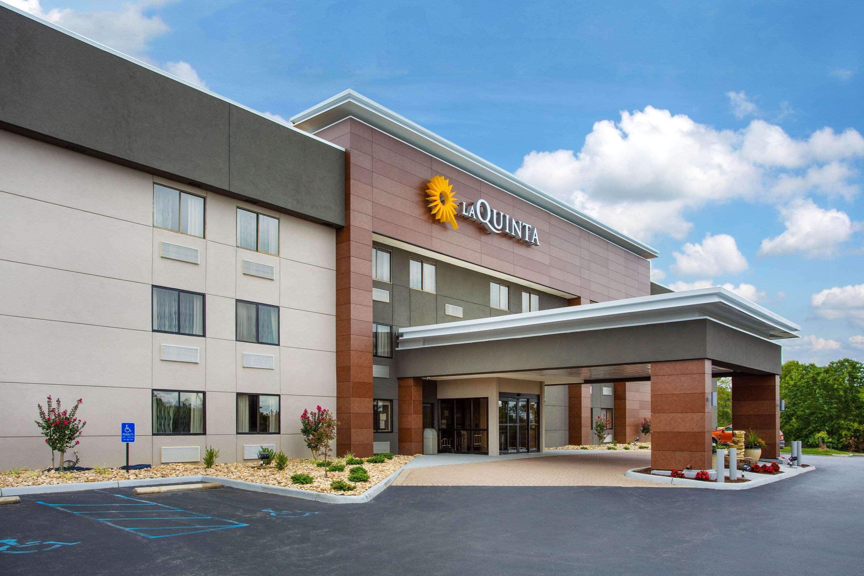 La Quinta Inn By Wyndham Roanoke Salem Esterno foto